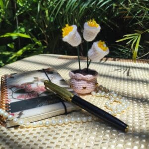 Handmade Crochet White Lily Flower Pot – Elegant Home Décor Showpiece